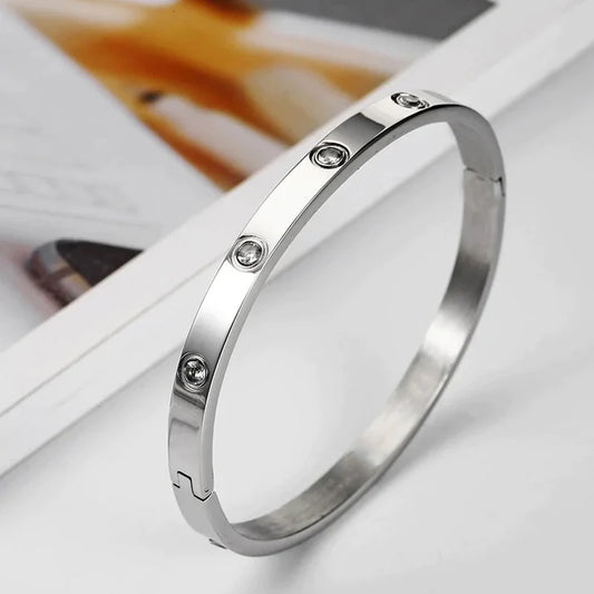 Stainless Steel Contemporary Silver Plated Love AD Anti-Tarnish Bracelet